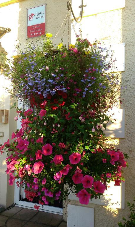 Min Y Don Guest House Llanfairfechan Exterior foto